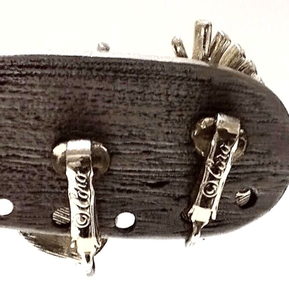 Vintage Coro Gold Tone Leaf Style Clip On Earrings - Picture 4 of 5